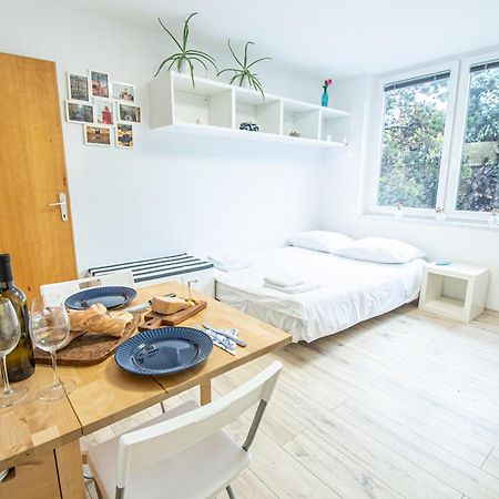 Umag Center Apartment Parking By Rentistra المظهر الخارجي الصورة